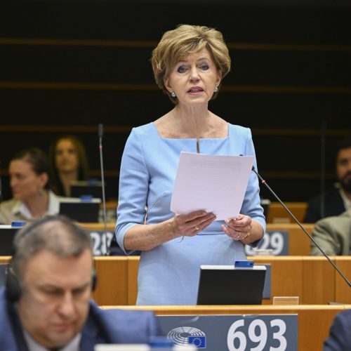 Laiks pārtraukt Krievijas gāzes un naftas importu: EP rāda ceļu, dalībvalstis vilcinās