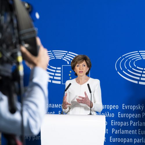 Vaidere: Panācām vienošanos par atteikšanos no Kremļa energoresursiem